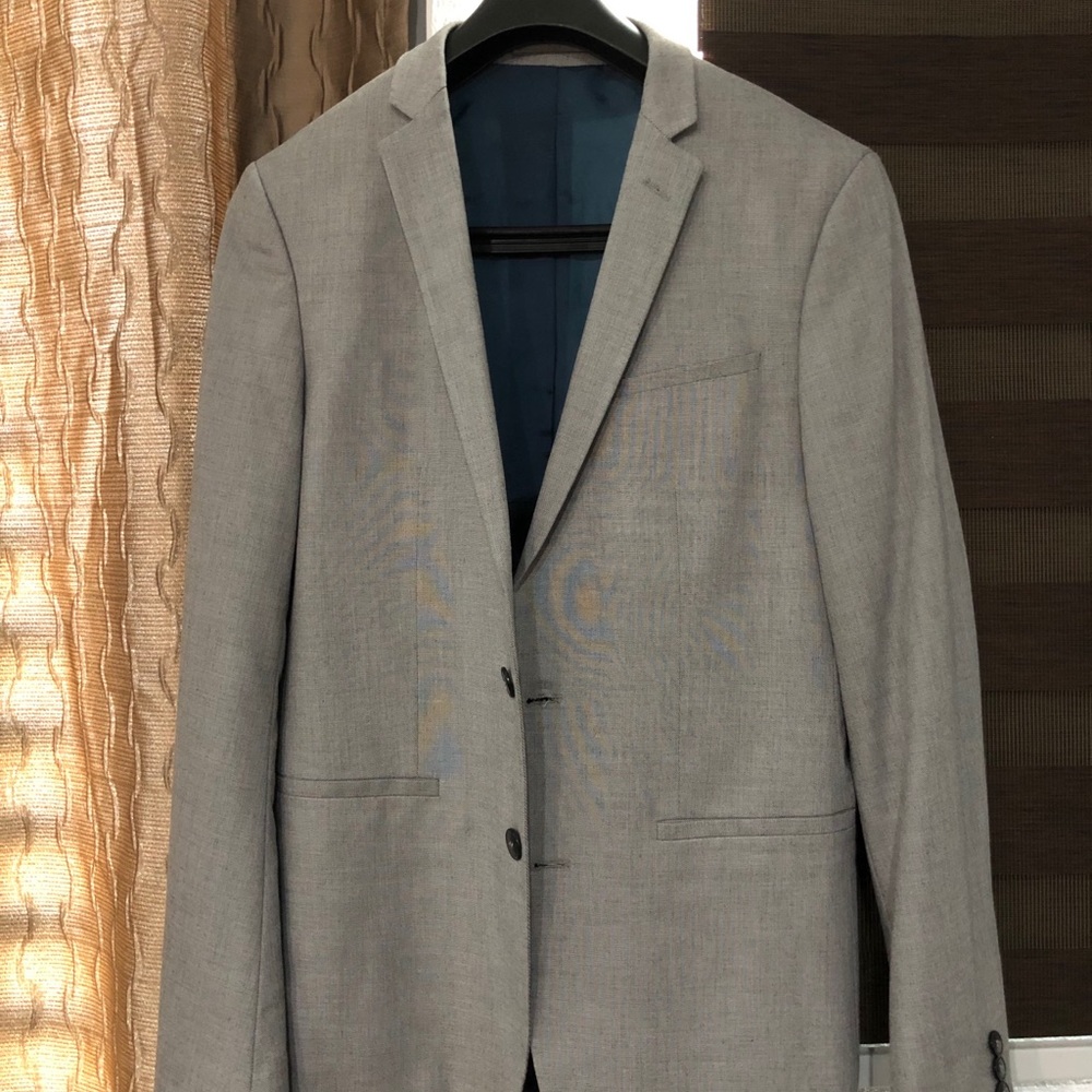 Zara Man two buttons light gray dress jacket